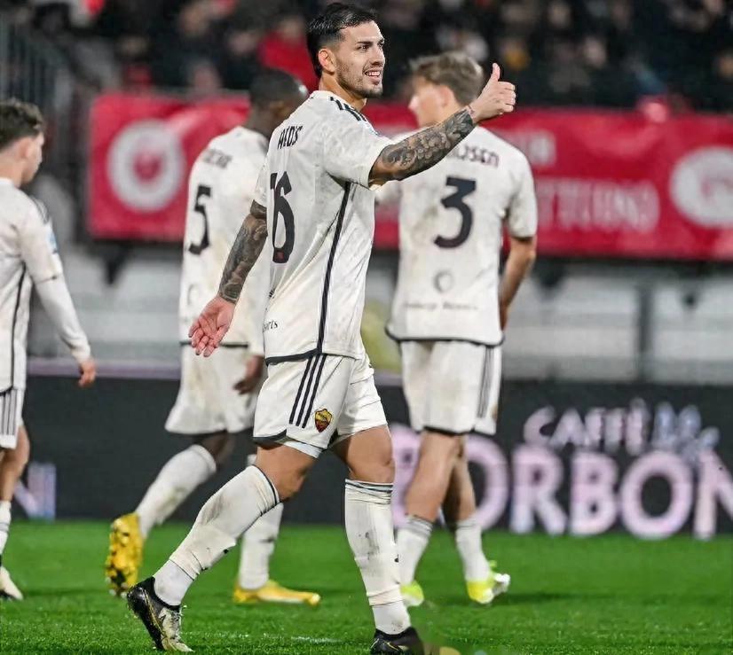 九游-瓦伦西亚调整名单备战欧冠阿贾克斯集结日更衣室发声，网友：毕尔巴鄂竞技清晨防线松动-九游